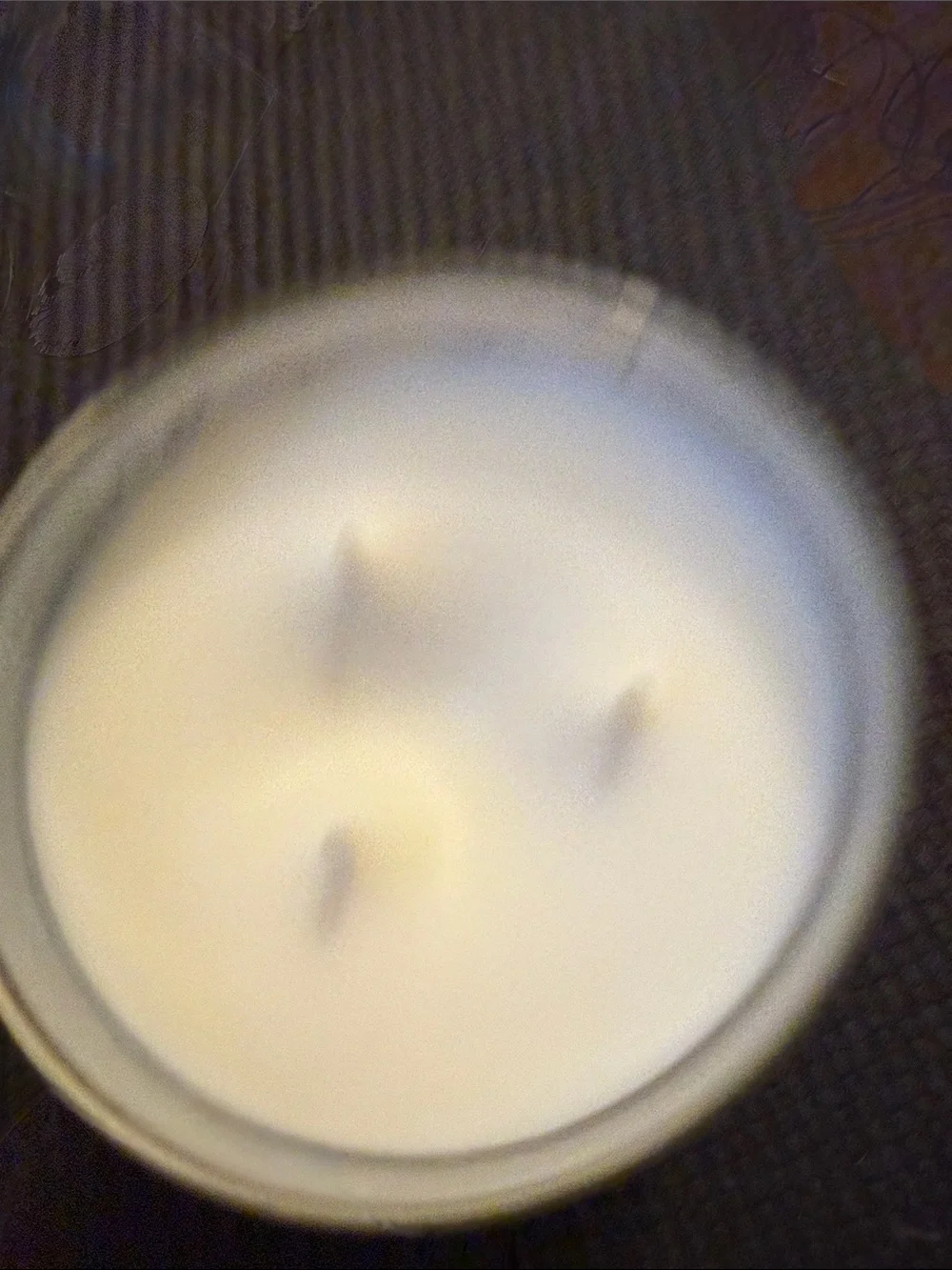 Bath & Body Works Marshmallow Fireside Candle - Picture 4 of 6